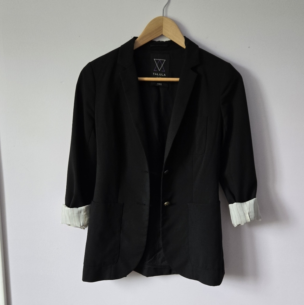 Aritzia Talula Exeter Black Blazer